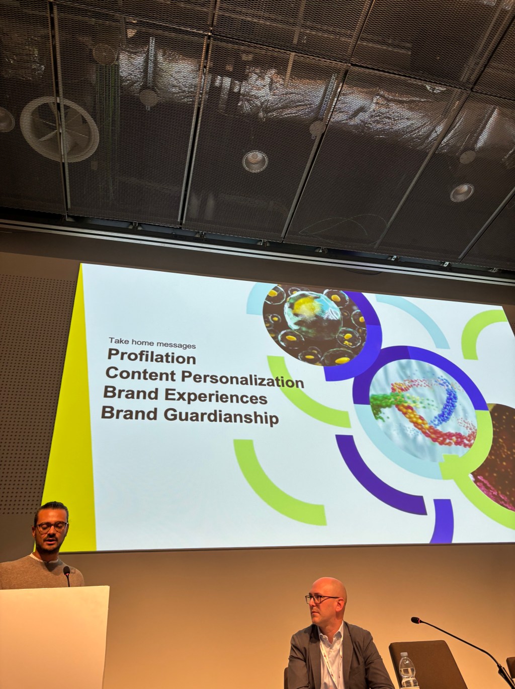 UNA HUB HEALTH – UNLOCKING OMNIHEALTH: Sbloccare l’omnicanalità attraverso la voce dei&nbsp;clinici